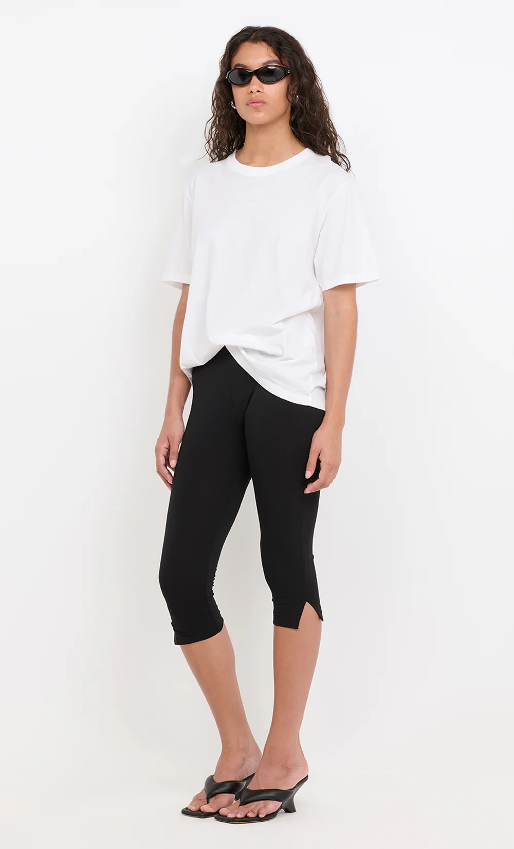 AUDREY CAPRI PANT - BLACK - Image 2