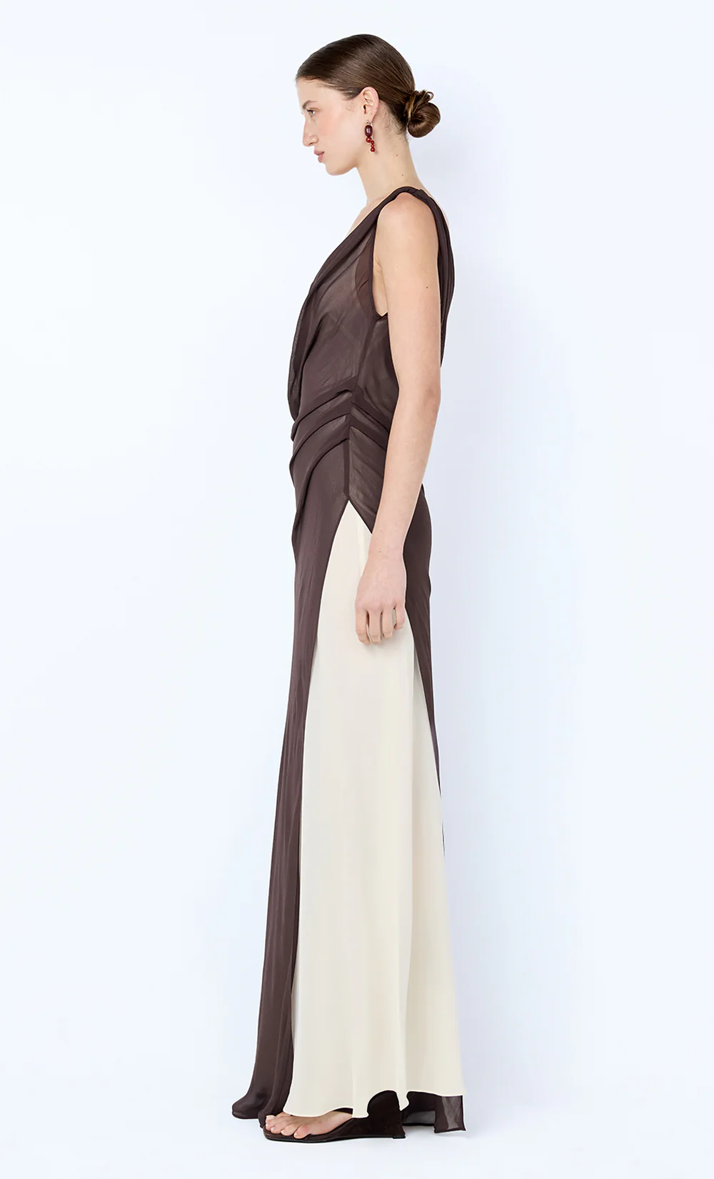AUGUSTIN ASYM MAXI DRESS - DARK CHOCOLATE/SNOW - Image 5