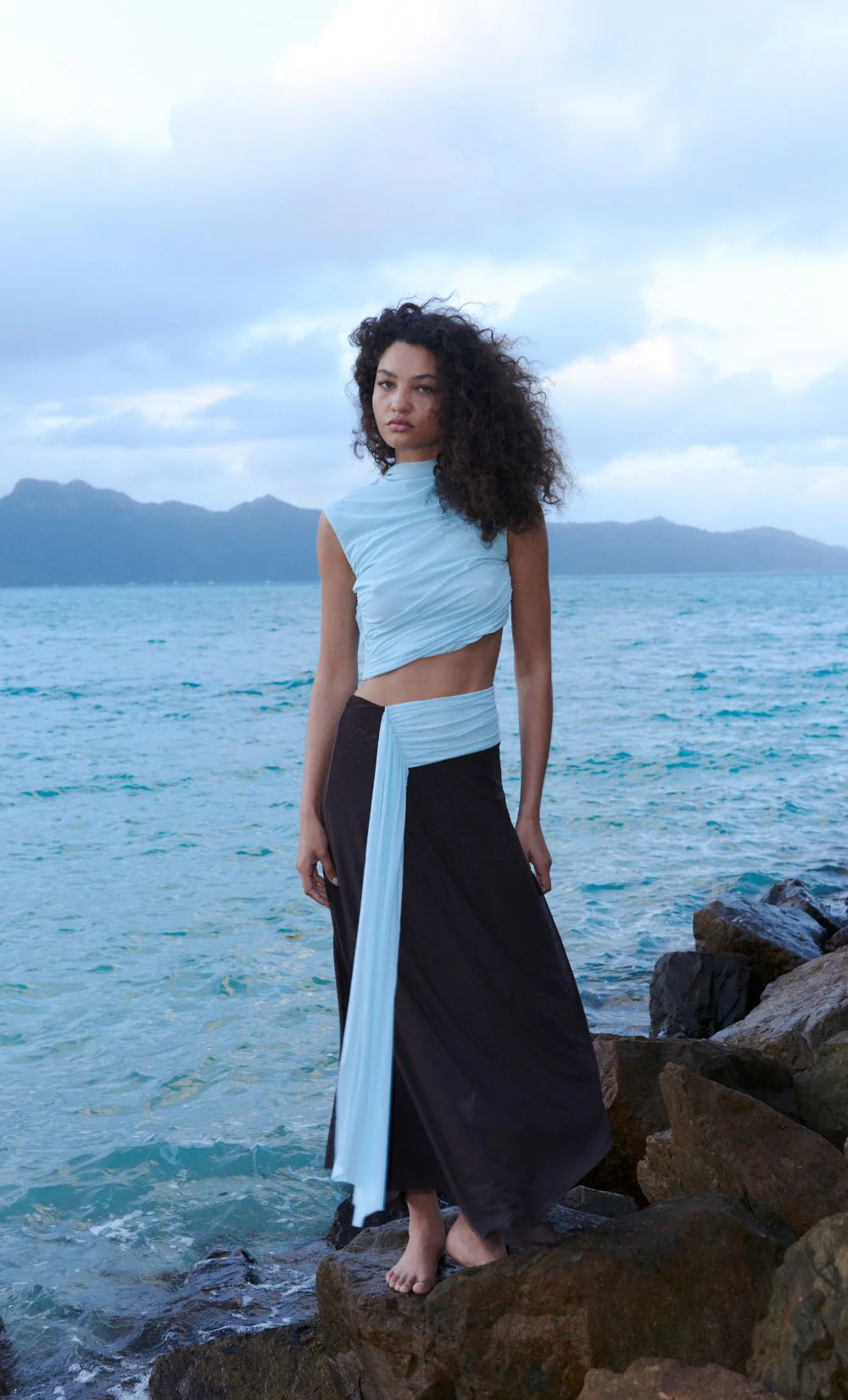 CONNI ASYM MIDI DRESS - ARCTIC BLUE / DARK CHOC - Image 2