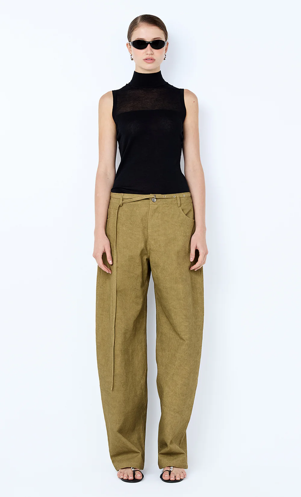 MELROSE SLEEVELESS SKIVVY - BLACK