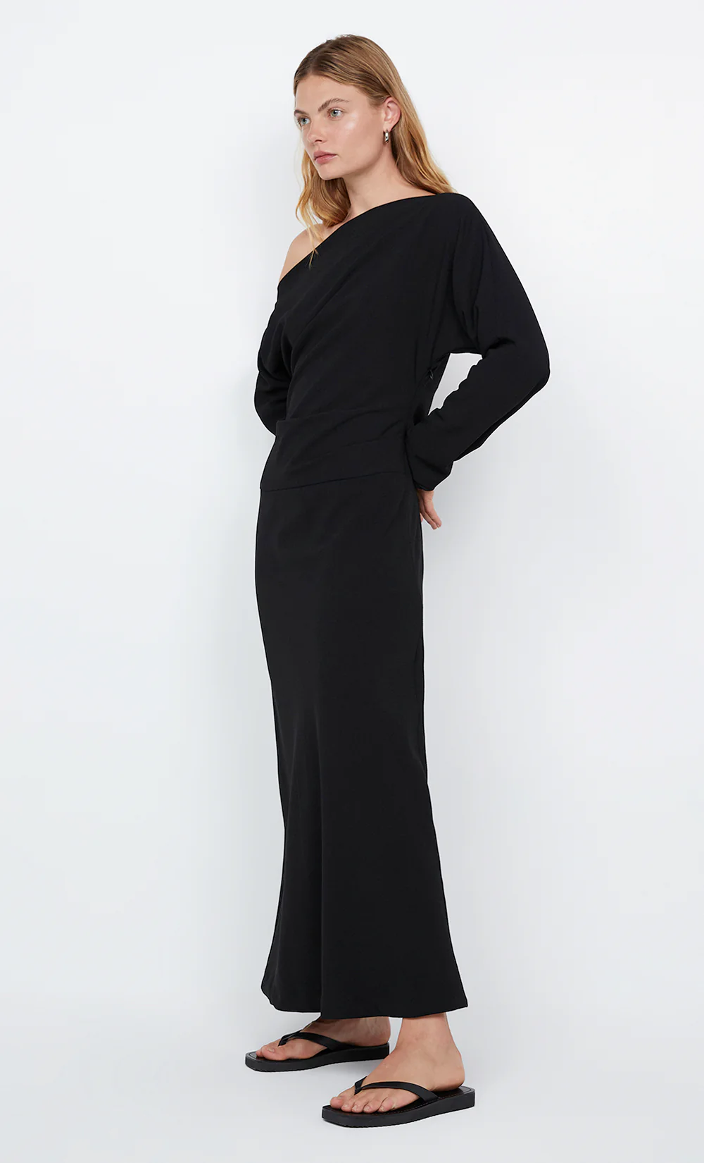 OTTIE ASYM MAXI DRESS - BLACK - Image 4
