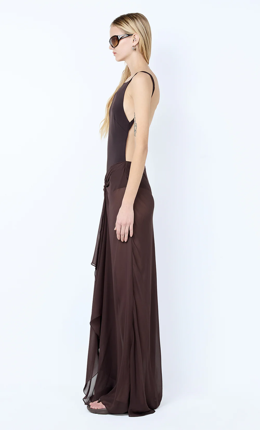 SOLENNE BACKLESS MAXI DRESS - DARK CHOCOLATE - Image 4