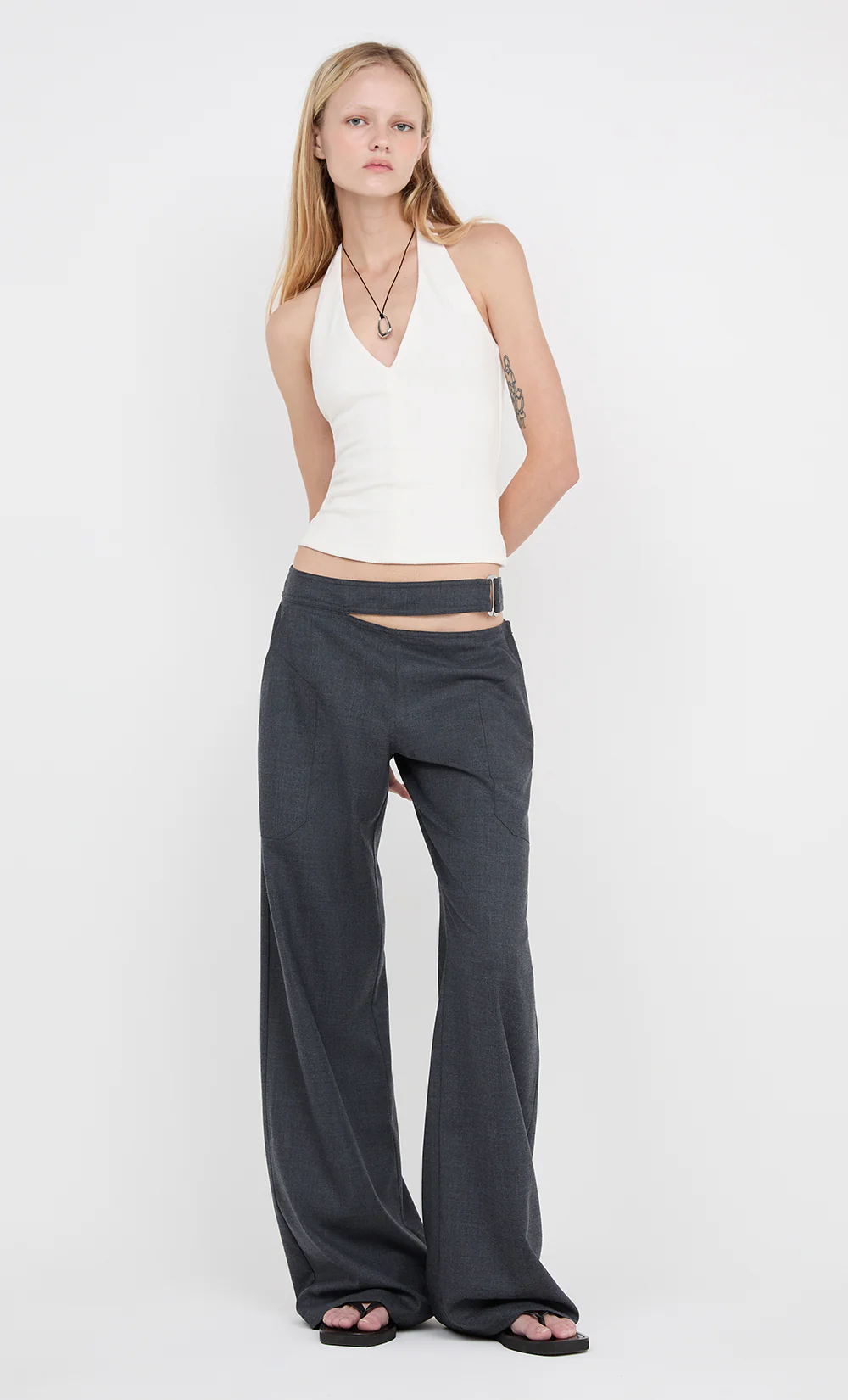 TOMMI TAILORED PANT - CHARCOAL - Image 3