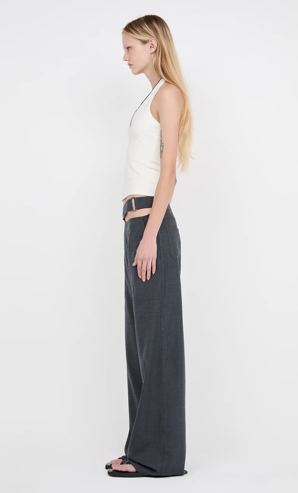 TOMMI TAILORED PANT - CHARCOAL - Image 5